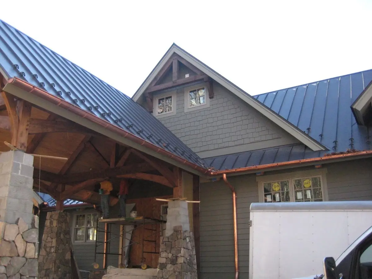 Craftsman Roofing team delivering quality roofing work in Casa Loma